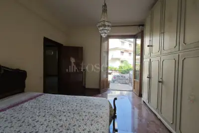 Casa in vendita, Via Martiri di Scalvaia, Siena