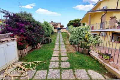 Villa Bifamiliare in vendita, Via Passo del Turchino, Nettuno