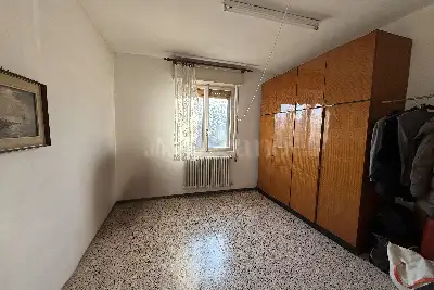 Villino a Schiera in vendita, Via San Francesco d'Assisi, Collebeato