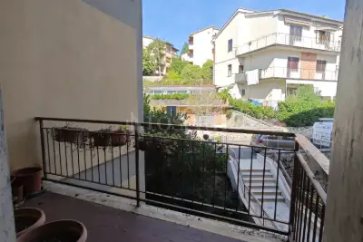 Casa in vendita, Via Martiri di Scalvaia, Siena