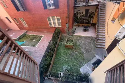 Casa in vendita, Via Irnerio, Bologna