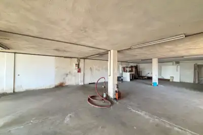 Magazzino in vendita, Via Padre G. Vaghi, Cantù