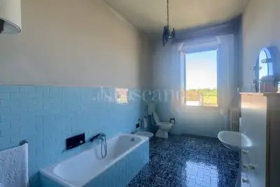 Casa Indipendente in vendita, Via dell'Alloro, Prato