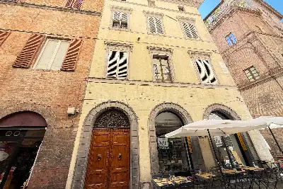 Casa in vendita, Via di Città, Siena
