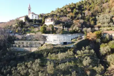 Casa Indipendente in vendita, Frazione di Stellanello, Stellanello