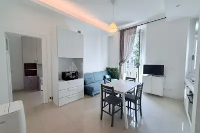 Casa in vendita, Viale Tibaldi, Milano