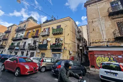 Palazzo in vendita, Via Carini, Palermo