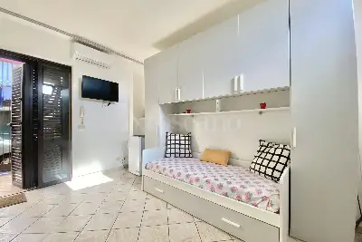 Casa in vendita, Via Zara, Giardini-Naxos