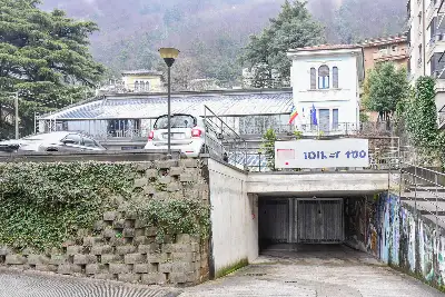 Casa in vendita, Via Rezzonico, Como