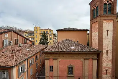 Casa in vendita, Via Galliera, Bologna