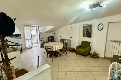 Casa Indipendente in vendita, Via Brescia, Casagiove