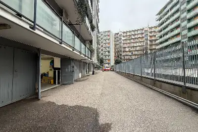 Box in vendita, Via Adeodato Ressi, Milano