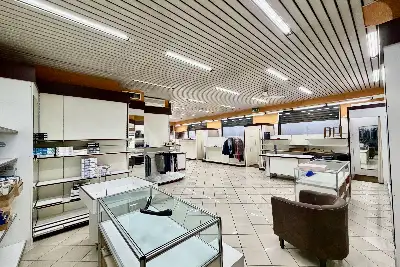 Negozio in affitto, Viale Caduti del Lavoro , Brescia