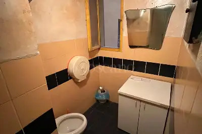 Attività Commerciale in vendita, Via dei Termini, Siena