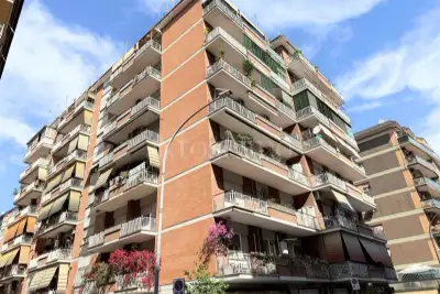 Casa in vendita, Via Diego Angeli, Roma