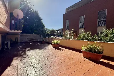 Loft in vendita, Via Monticiano, Roma