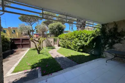 Villino a Schiera in vendita, Via Volosca, Fiumicino