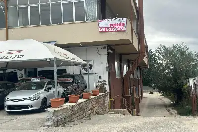 Negozio in vendita, Via Pertini, Avezzano