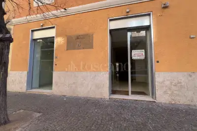 Negozio in affitto, Latina C.so Giacomo Matteotti 26, Latina