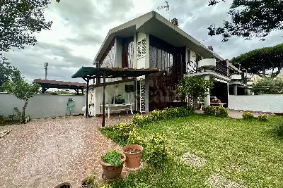 Villa Plurifamiliare in vendita, Viale Acqua Marina, Anzio