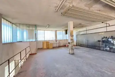 Magazzino in vendita, Via Padre G. Vaghi, Cantù