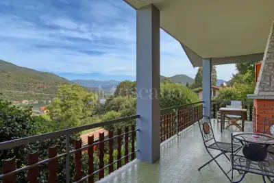 Villa in vendita, Via Farioli, Porto Ceresio