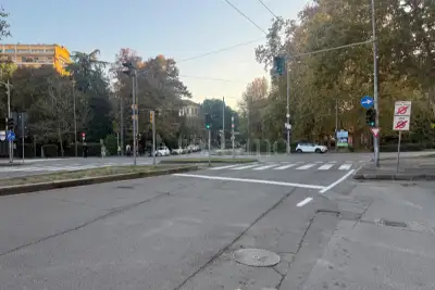 Box in vendita, Corso Canalchiaro, Modena