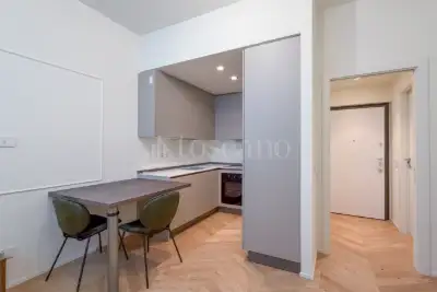 Casa in vendita, Via Giovanni da Procida 25, Milano
