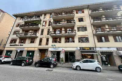 Ufficio in vendita, Avellino - Piazza Alfredo De Marsico, Avellino