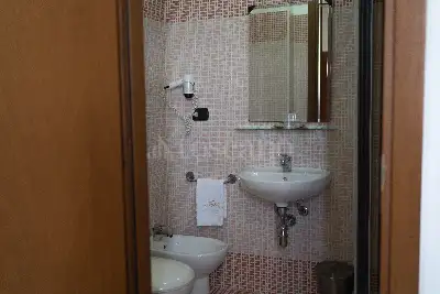 Albergo in vendita, Via della Volta, Brescia