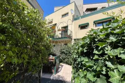 Casa in affitto, Via Coluccio Salutati, Milano