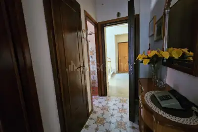 Casa in vendita, Via Mantegna, Pomezia