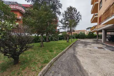 Casa in vendita, Via Francesco Roncati, Roma