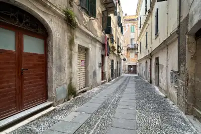 Negozio in vendita, Vicolo Bertolinis, Sassari