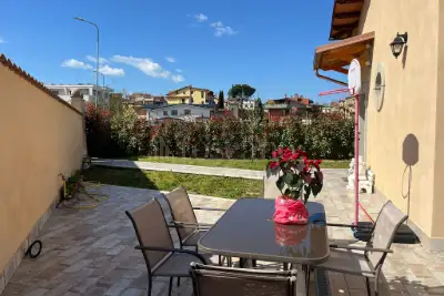 Villa Plurifamiliare in vendita, Via Dora Baltea, Mentana