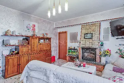 Casa Indipendente in vendita, Via Argentera, Cadegliano-Viconago