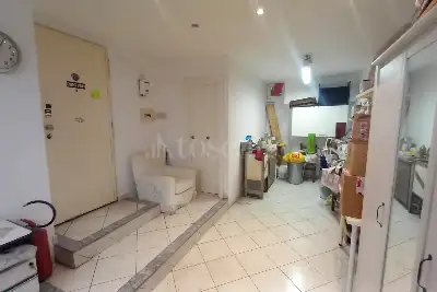 Laboratorio in vendita, Via Alessandro Tadino, Milano