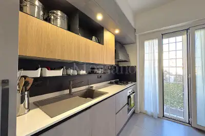 Casa in vendita, Via Giuseppe Troiani, Roma