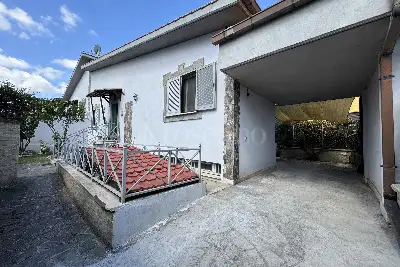 Villa Bifamiliare in vendita, Via Badia Pavese, Roma