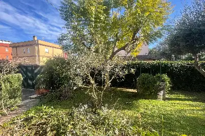 Villa Bifamiliare in vendita, Via Bernardo Quaranta, Roma