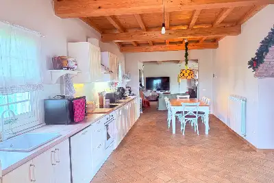 Casale in vendita, Via Cantone, Agliana