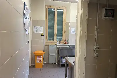 Stabile Uso Ufficio in vendita, Via Santa Gonda, Prato