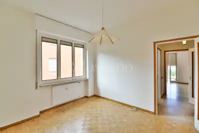 Casa in vendita, Via Muggiò, Como