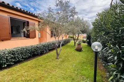 Casa Indipendente in vendita, Via Elba, Arzachena