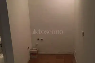 Magazzino in vendita, Via San Carlo, Bologna