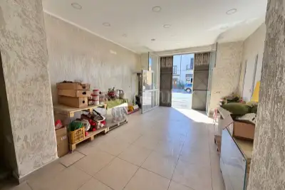 Negozio in vendita, Via Alessandro Manzoni, Scafati