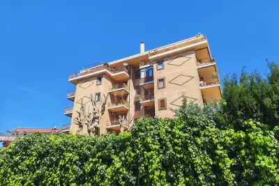 Casa in vendita, Via Francesco Roncati, Roma