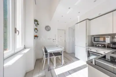 Casa in vendita, Via Castelfidardo, Roma