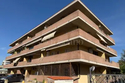 Casa in vendita, Via Caprera, Alba Adriatica
