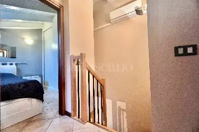 Casa in vendita, Via Giulio Cesare, Desenzano del Garda